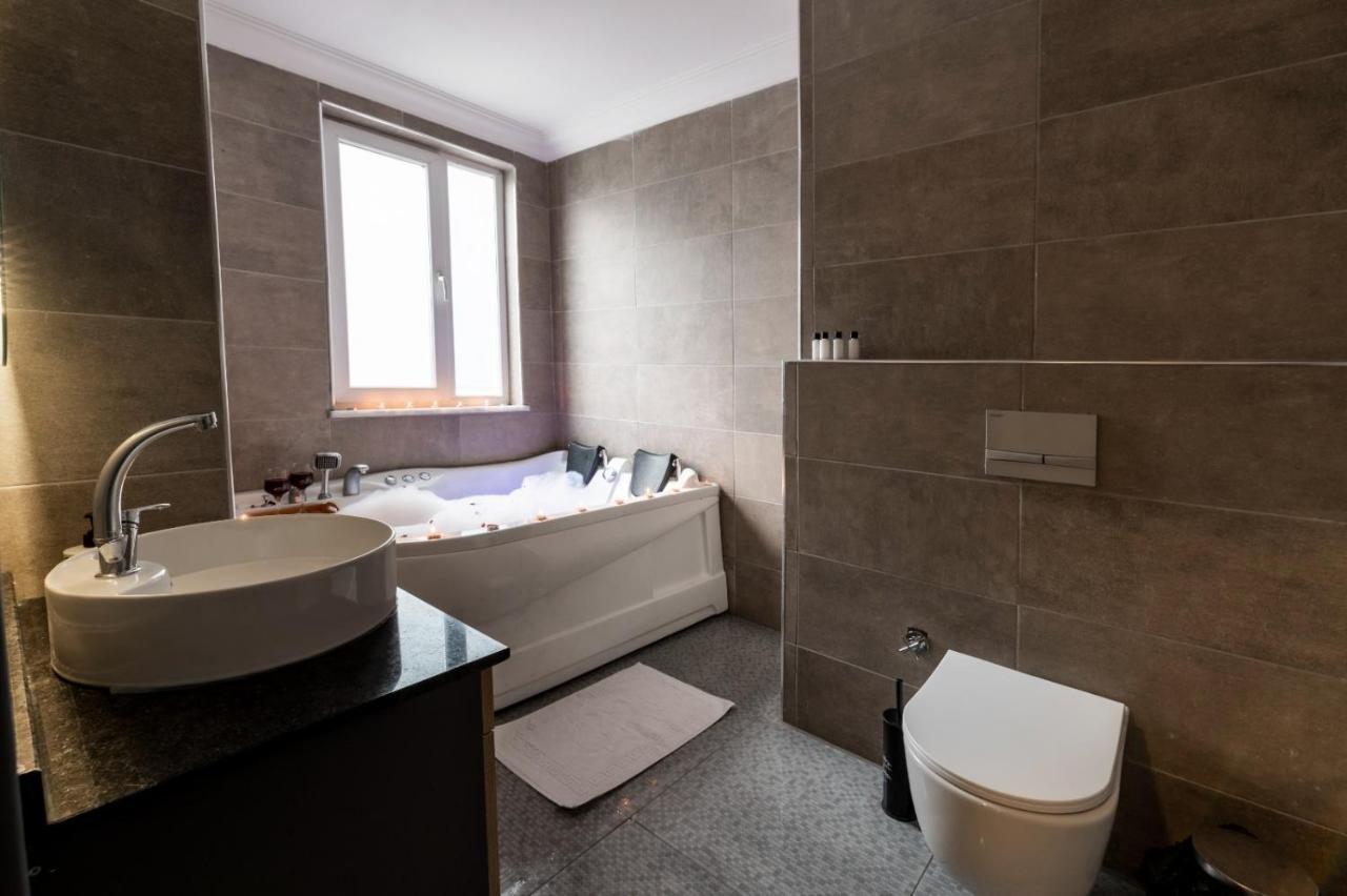 Arena Luxury Suites Hotel Istanbul Exterior foto